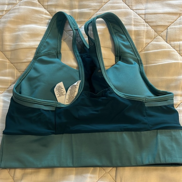 Running bra - Picture 2 of 3